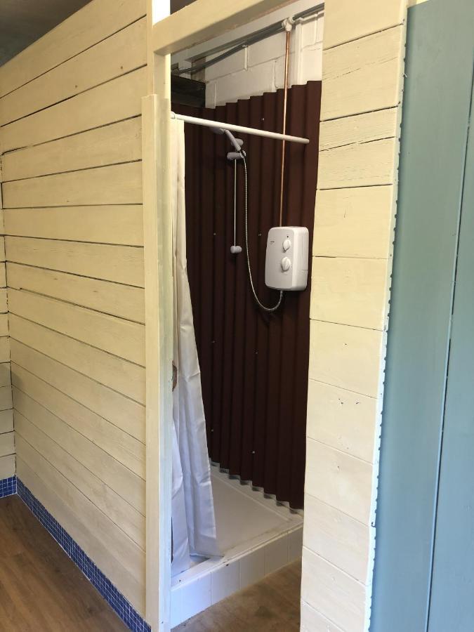 The Kestrel Shepherd Hut, Whitehouse Farm Стоумаркет Екстер'єр фото